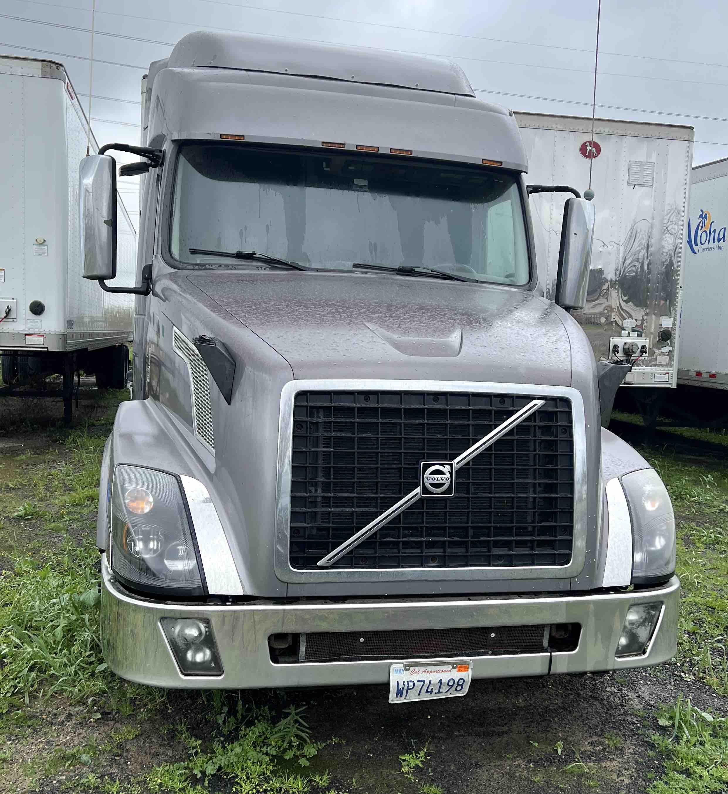Volvo VNL 730 View 1