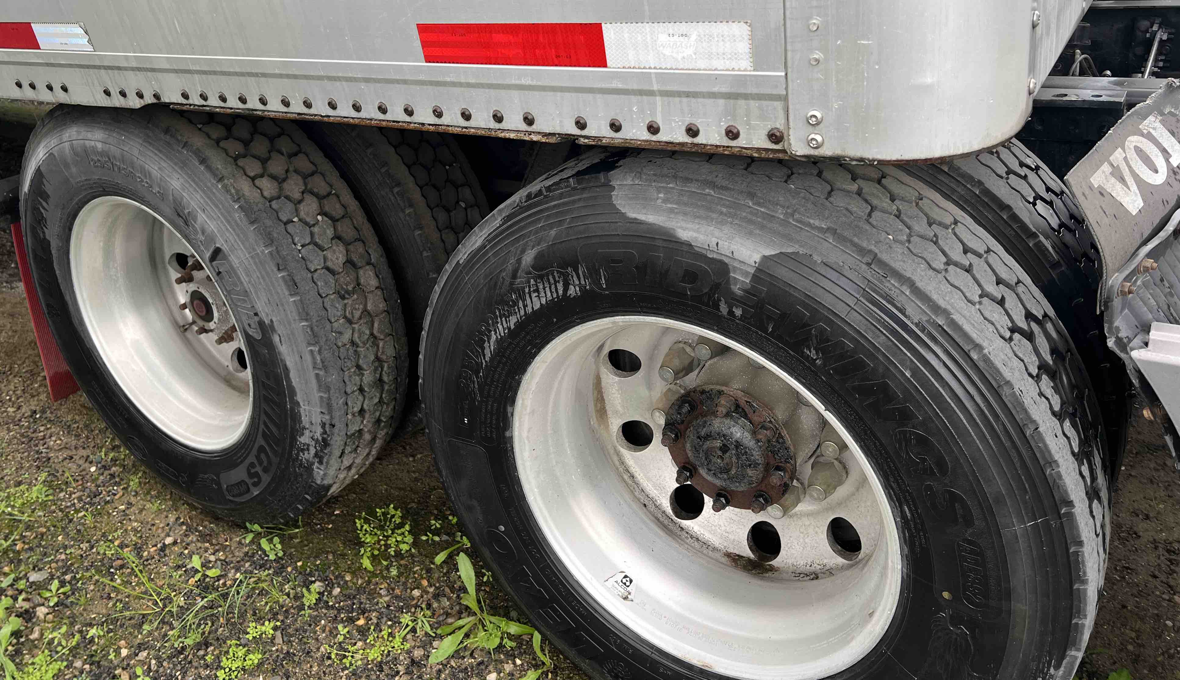 Volvo VNL 730 View 5