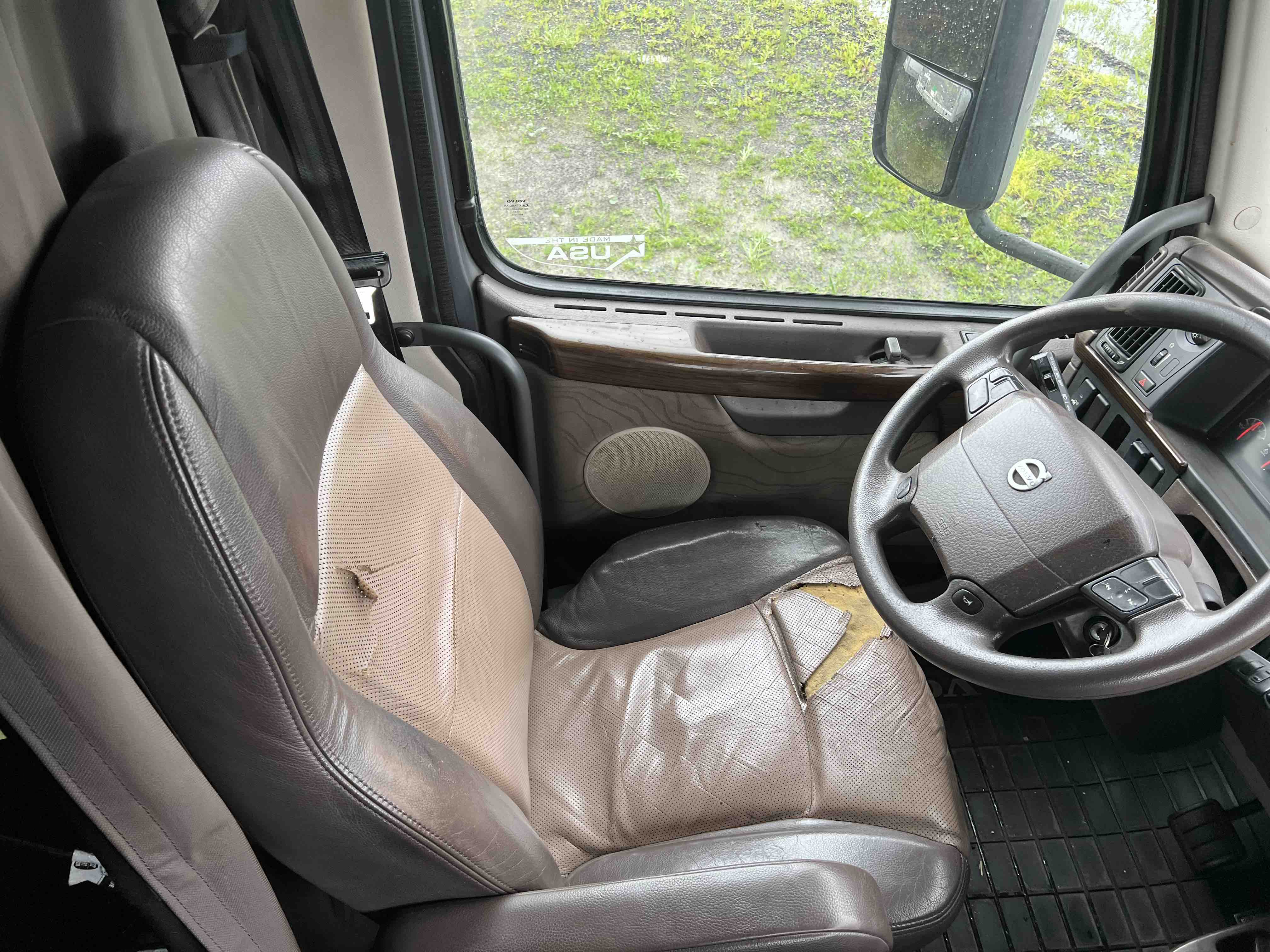Volvo VNL 730 View 7
