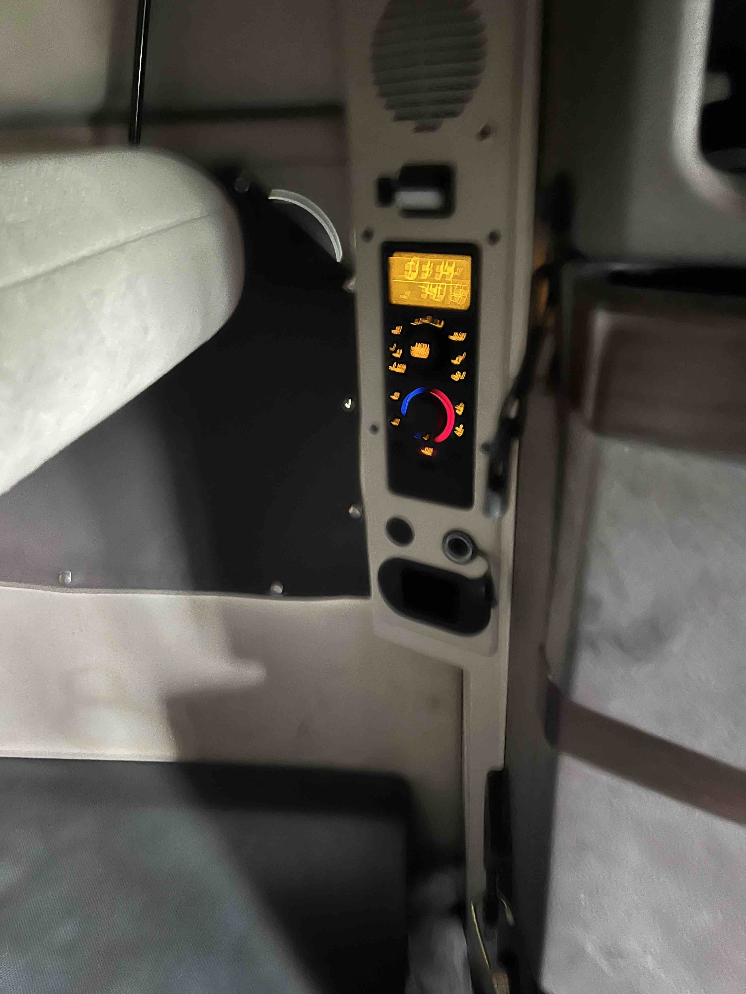 Volvo VNL 730 View 9